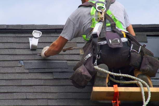 Best Affordable Roofing Company  in Manistique, MI